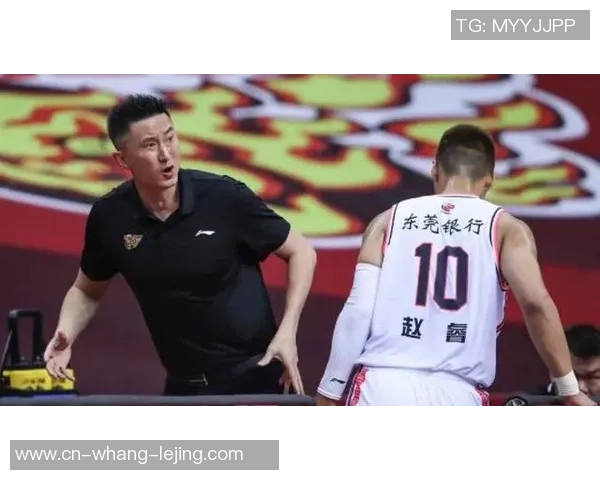 李春江与山西队说再会！学习学徒朱芳雨，成为“吃货”网红